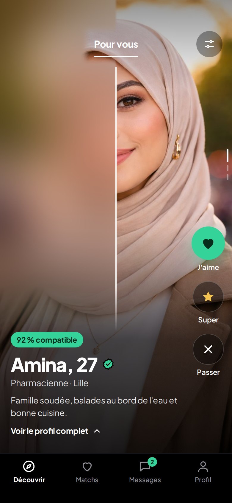 Écran Découvrir de ZemZem : la photo d'un profil, floutée d'un côté et nette de l'autre